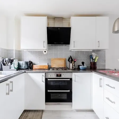 Sunny Modern House With Garden * Bristol